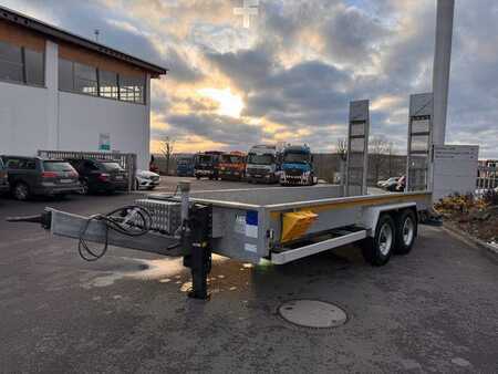 Outro 2024 Wörmann BauTL105.55/200 Rampen verzinkt (9)