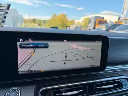 Outro 2025 Mercedes-Benz V 300 d STYLE AMG 4MATIC AIRMATIC DISTRONIC Pano (15)