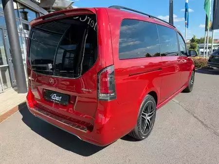 Outro 2025 Mercedes-Benz V 300 d STYLE AMG 4MATIC AIRMATIC DISTRONIC Pano (4)