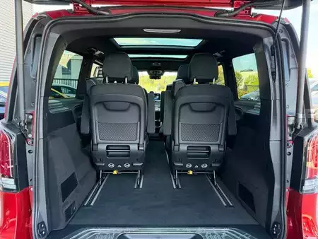 Outro 2025 Mercedes-Benz V 300 d STYLE AMG 4MATIC AIRMATIC DISTRONIC Pano (6)