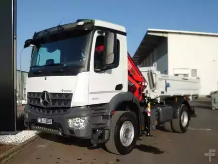 Övrigt 0 Mercedes-Benz Arocs 1832 KK 4x2 Kipper+Kran Fassi F120+Funk (3)