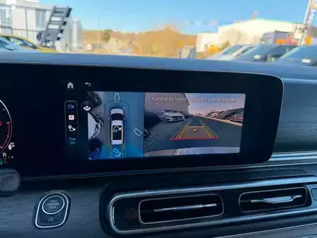 Ostatní 2025 Mercedes-Benz V 220 d AVA AMG AHK2,5to DISTRONIC 360Kamera (15)