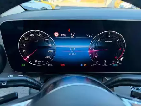 Ostatní 2025 Mercedes-Benz V 220 d AVA AMG AHK2,5to DISTRONIC 360Kamera (17)