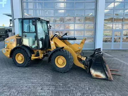 Radlader 2020 Caterpillar 906M / 2020 / nur 480h / Gabel / Schaufel (2)