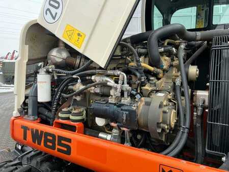 Pelle sur pneus 2017 Yanmar TW85 / 4.307h / Löffelpaket / Powertilt (15)