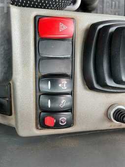 Pelle sur pneus 2017 Yanmar TW85 / 4.307h / Löffelpaket / Powertilt (20)