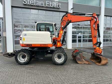 Pelle sur pneus 2017 Yanmar TW85 / 4.307h / Löffelpaket / Powertilt (3)