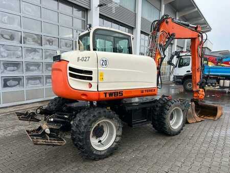 Pelle sur pneus 2017 Yanmar TW85 / 4.307h / Löffelpaket / Powertilt (4)