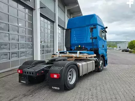 Overige 0 Iveco S-Way AS440S50T/P LED Standklima 2 Stück (11)