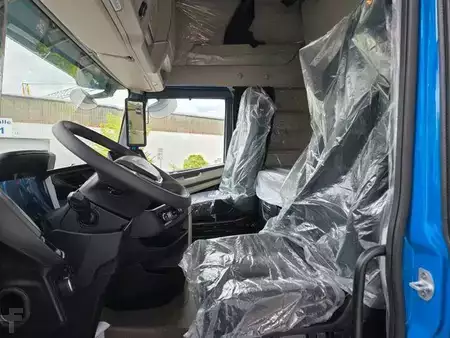 Overige 0 Iveco S-Way AS440S50T/P LED Standklima 2 Stück (13)