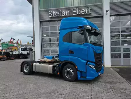 Overige 0 Iveco S-Way AS440S50T/P LED Standklima 2 Stück (3)
