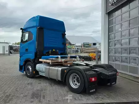 Overige 0 Iveco S-Way AS440S50T/P LED Standklima 2 Stück (7)