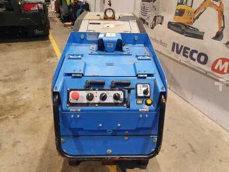 Ostatní 2020 Weber TRC 86 Grabenwalze / 2020 / Funk / nur 112h (10)