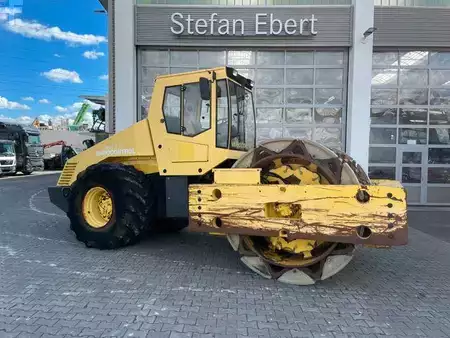Walce  2001 BOMAG BW 225 D-3 / 2001 / nur 3.824h! / Variocontrol (1)