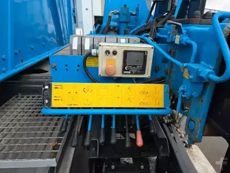 Ostatní 2015 Mercedes-Benz Arocs 1832 KK 4x2 Kran MKG HLK 116 A3 Funk (16)