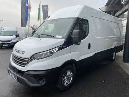 Iveco Daily 35S18 A8 3.0L *AHK*Automatik*LED*Standh*