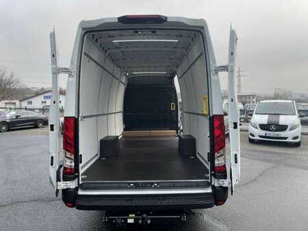 Iveco Daily 35S18 A8 3.0L *AHK*Automatik*LED*Standh*