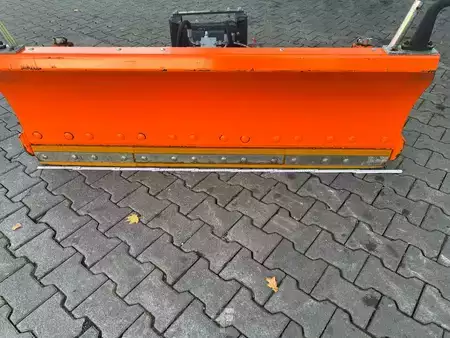 Ostatní 2019 Tuchel SK-F 180 Schneeschild / Kramer 5040 / 2019 (10)