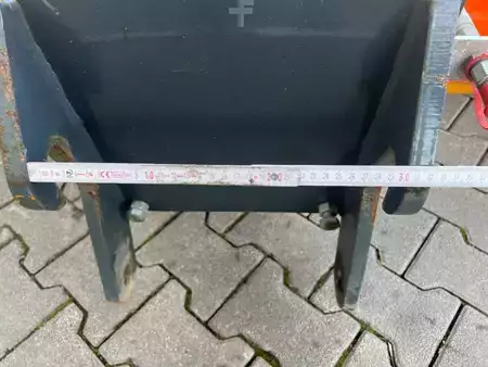 Ostatní 2019 Tuchel SK-F 180 Schneeschild / Kramer 5040 / 2019 (12)