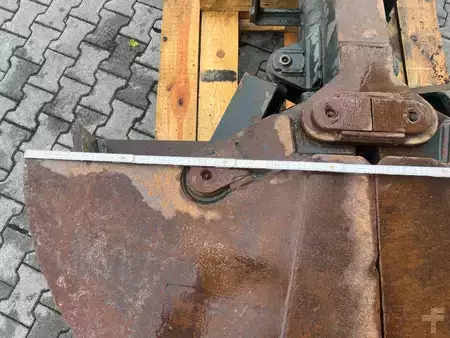 Anbauteile 0 [div] Pendelgreifer  Zweischalengreifer / Greifer / OQ65 (16)