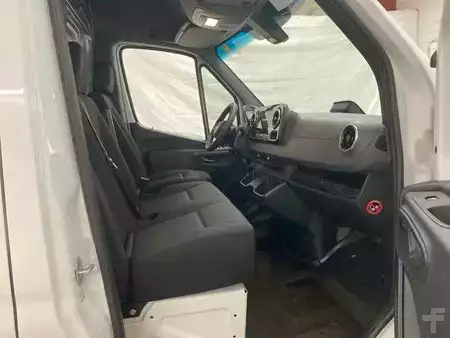 Outro 2025 Mercedes-Benz Sprinter 317 CDI 9G 3665 Klima AHK3,5t Schwingo (5)