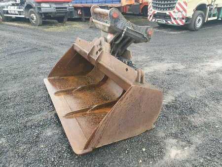 Pozostałe 0 [div] Hydraulischer Grabenräumlöffel / schwenkbar OQ80 (3)