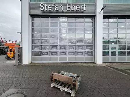 Osprzęt 0 Liebherr Radlader Schnellwechsler passend L556 (1)