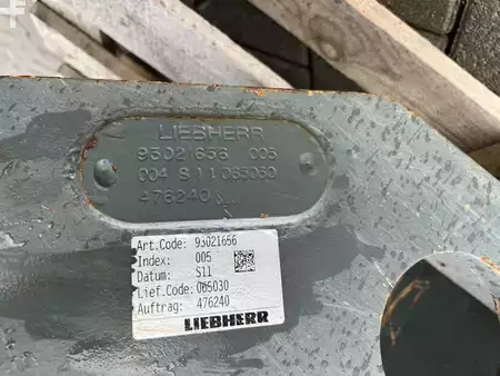 Osprzęt 0 Liebherr Radlader Schnellwechsler passend L556 (10)