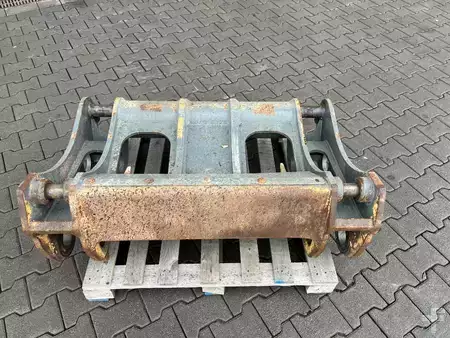 Osprzęt 0 Liebherr Radlader Schnellwechsler passend L556 (3)