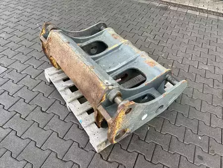 Osprzęt 0 Liebherr Radlader Schnellwechsler passend L556 (9)