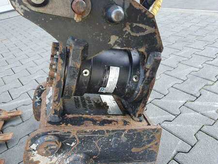 Minibagry 2022 JCB 19C-1 / 528h / 2022 / Powertilt / Löffelpaket (11)