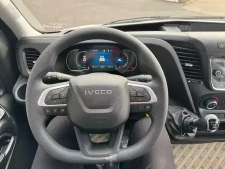 Pozostałe 0 Iveco Daily 35S14 *R3.450mm*AHK*Kamera* (12)
