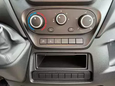 Pozostałe 0 Iveco Daily 35S14 *R3.450mm*AHK*Kamera* (18)