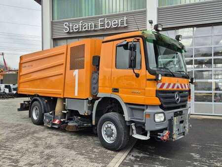 Sonstige 2005 Mercedes-Benz Actros 2032 A 4x4 Bucher STKF 9500 Airport (3)
