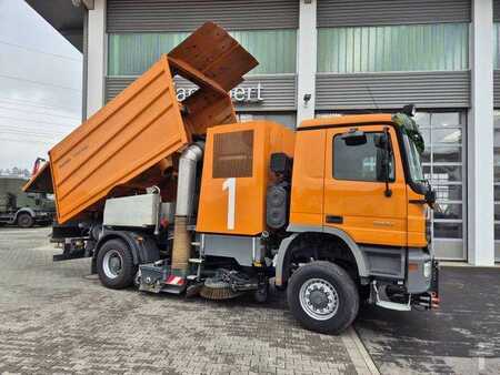 Sonstige 2005 Mercedes-Benz Actros 2032 A 4x4 Bucher STKF 9500 Airport (8)