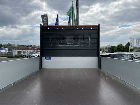 Övrigt 2025 Mercedes-Benz Sprinter 319 CDI 4x4 DoKa Klima Stdheiz AHK LED (7)