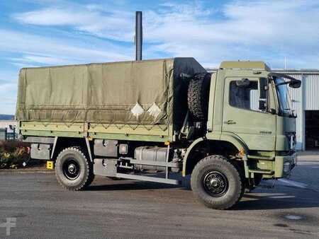 Other 2007 Mercedes-Benz Axor 1829 A 4x4 Pritsche/Plane 10 Stück (4)