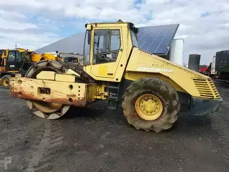 Compactador monocilíndrico 2001 BOMAG BW 225 D-3 / 2001 / nur 3.824h! / Variocontrol (2)