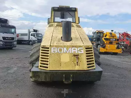 Compactador monocilíndrico 2001 BOMAG BW 225 D-3 / 2001 / nur 3.824h! / Variocontrol (4)