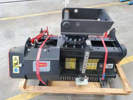 Ostatní 0 Seppi M. MINI-BMS 105 Forstmulcher MS08 / NEU (4)