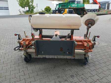 Acessórios 2020 Bema 25 Dual Kehrmaschine / 2.050 mm / 2020 (6)