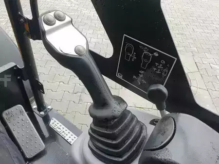Hjullaster 2023 JCB 403 Klappdach / Schaufel + Gabel / nur 152h! (12)