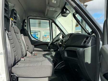Muut 0 Iveco Daily 35S14 A8 *R3.450mm*Automatik*Klima* 2x (19)