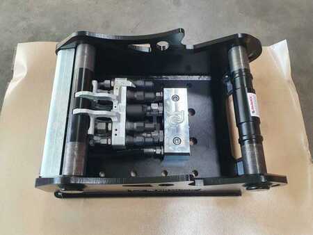 Övrigt 0 OilQuick OQ65 Adapterplatte für Westtech & mehr (1)