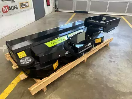 Ostatní 0 Greentec RM 232 Heckenmulcher / MS08 / NEU / lagernd (8)
