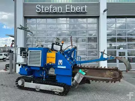 Pozostałe 2020 [div] LIAB Grabenmeister GM4 Raupe / nur 1.133h / 2020 (1)
