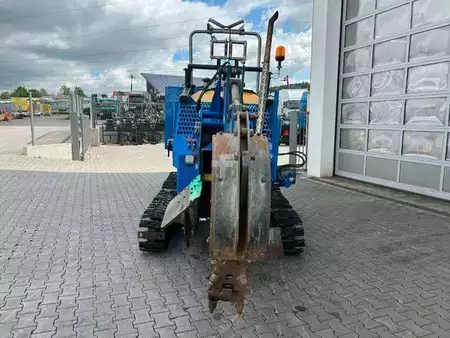 Pozostałe 2020 [div] LIAB Grabenmeister GM4 Raupe / nur 1.133h / 2020 (10)