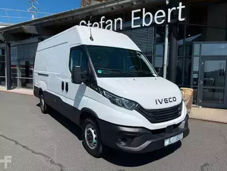 Altri 2026 Iveco Daily 35S18HA8 V Kastenwagen *R 3.520*AHK* (1)