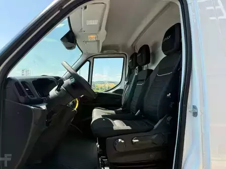 Altri 2026 Iveco Daily 35S18HA8 V Kastenwagen *R 3.520*AHK* (13)