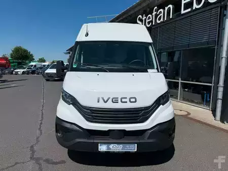 Altri 2026 Iveco Daily 35S18HA8 V Kastenwagen *R 3.520*AHK* (2)